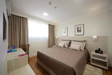 ホテル Porto Feliz Executive