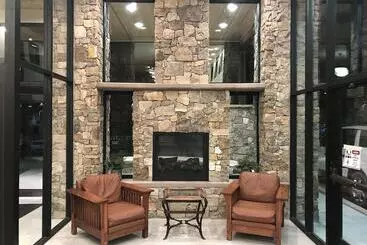 בית מלון כפרי Red Feather Lodge