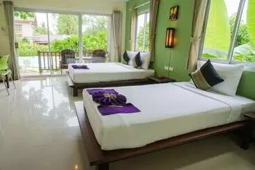 בית מלון כפרי Sabai@kan Resort