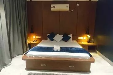 Hotel Tatvam Residency