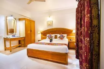 Fabhotel Metro Manor Central Station