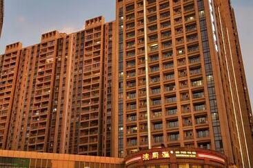 酒店 Poltton International Apartment