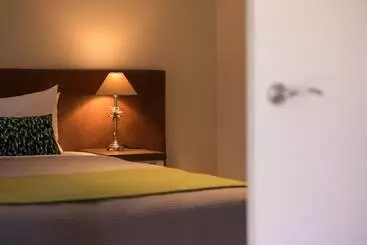 Отель Furneaux Lodge