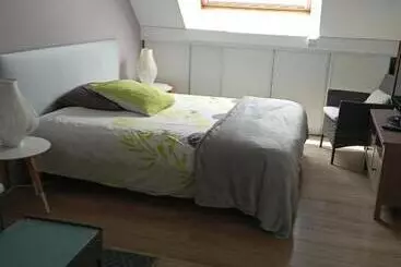 Aamiaismajoitus (B&B) A L Orée De Bruz