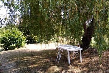 مبيت وإفطار Ancienne école De Colombier