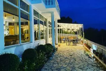 Bed and Breakfast Vila Horizont