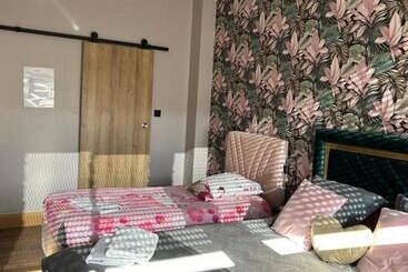 فندق Hôtel Déco Lia Soirée étape