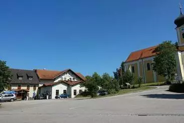 Hotelli Lindenhof Hetzenbach