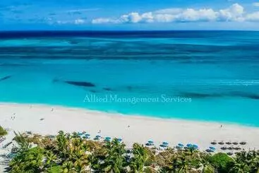 アパートホテル Villa Renaissance Unit 501 Grace Bay Beach