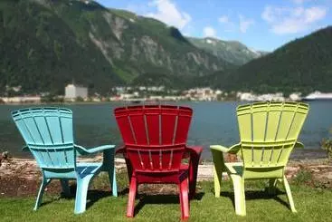 تختخواب و صبحانه Beachside Villa Luxury Suites And Vacation Rentals