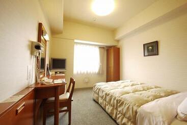 Hotel Route Inn Chiryu Kokudou 1 Gou