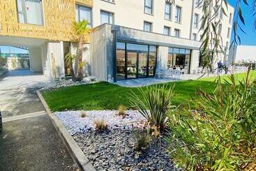 فندق Courrier Sud