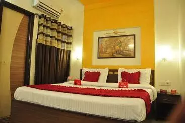 فندق Oyo Rooms Regent Cinema Chowk