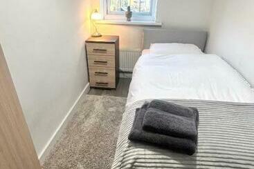 بنسيون Lovely Single Room