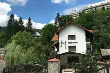 Pensió Hanul Lui Traian