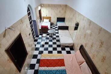 Пансион Dar Alalmas