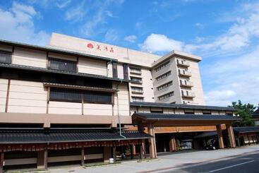 Hotel Yukemurino Yado Biwanso