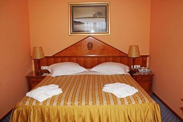 هتل Marina Frapa Resort Rogoznica