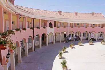 בית מלון כפרי Marina Frapa Resort Rogoznica