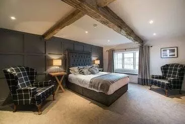 Hotel The Assheton Arms