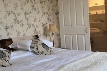 فندق Whashton Springs Farmhouse B&b