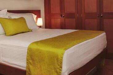 شقة فندقية Alcazar Suites