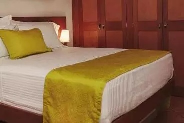 公寓式酒店  Alcazar Suites