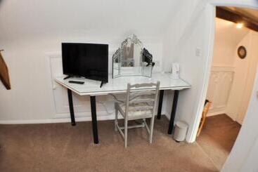 Bed and Breakfast Longbridge House