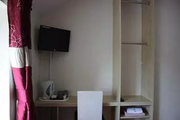 호텔 The Plough Inn