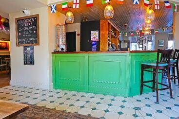 Hotel The White Horse