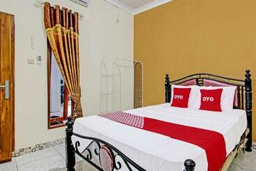 Hotel Oyo 92045 Panca Putri Guest House