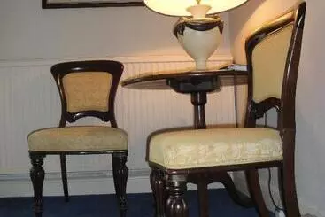 ベッドアンドブレックファースト Cary Fitzpaine House