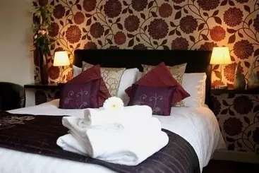 住宿加早餐  The Bell   Restaurant With Rooms