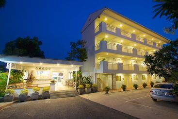 公寓 Charn Residence