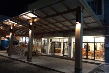 בית מלון כפרי Lux Melati