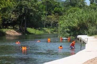 Hotel Worawee Resort & Spa