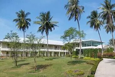 Suwan Driving Range And Resort