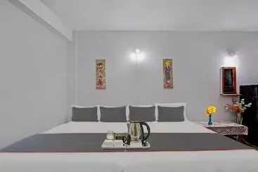 Capital O Hotel Tenchuk
