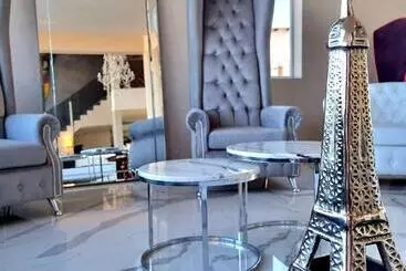 Days Inn By Wyndham Dolores Hotel Termal