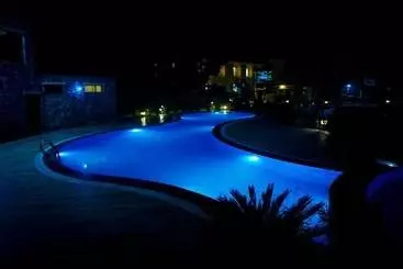 Отель Mango Bloom River Resort