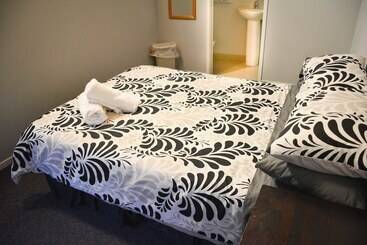 Taupo Urban Retreat   Hostel