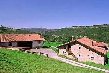 Casas Rurales Primorías   Camijanes