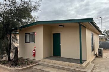 אתר נופש Broken Hill Outback View Holiday Park