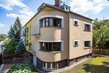 هتل Green Park Apartments