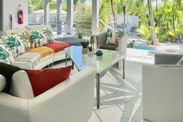 ホテル Residence Adam & Eve