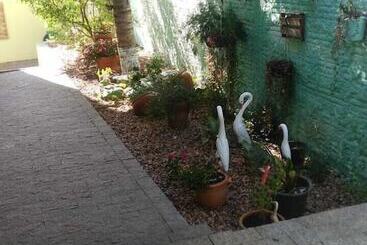 ペンション Doce Lar Residencia