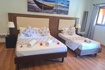 پانسیون Georgina's Cottage