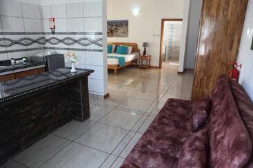 بنسيون Grann Kaz Guest House