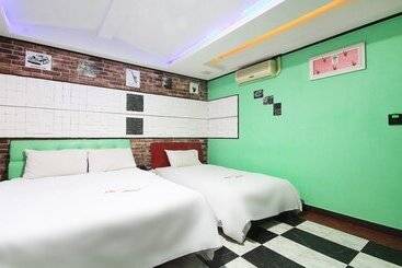 מוטל Gwangju Chungjangro Jasmine