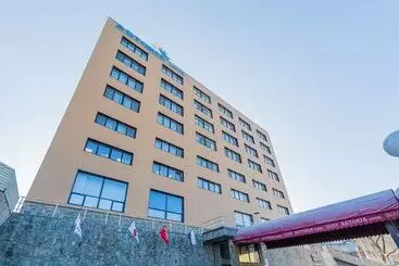 בית מלון כפרי Astoria